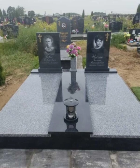 Памятник двойной 111